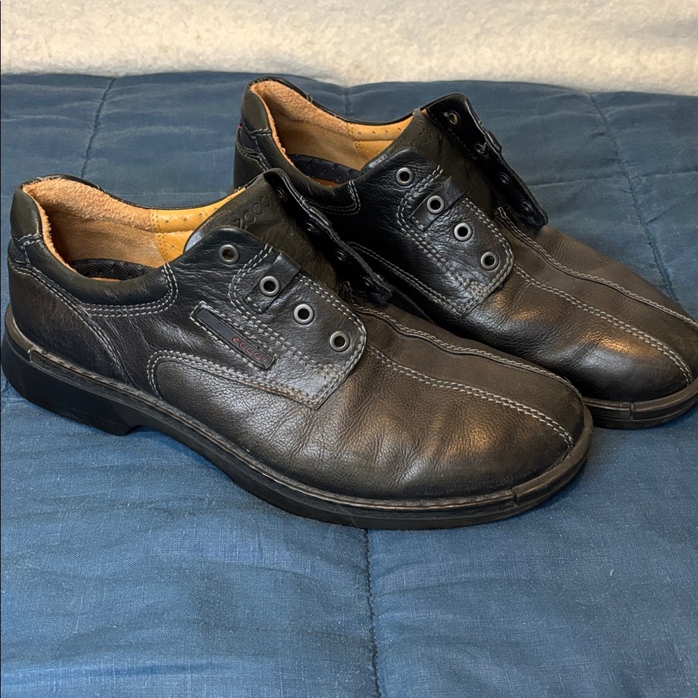 Ecco Mens Black Shock Point Leather Shoes 10.5‎